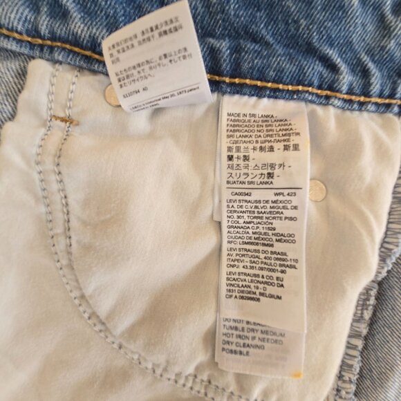 Levi Notch Skirt Light Wash Sz 29 Pre-Owned - Picture 5 of 8